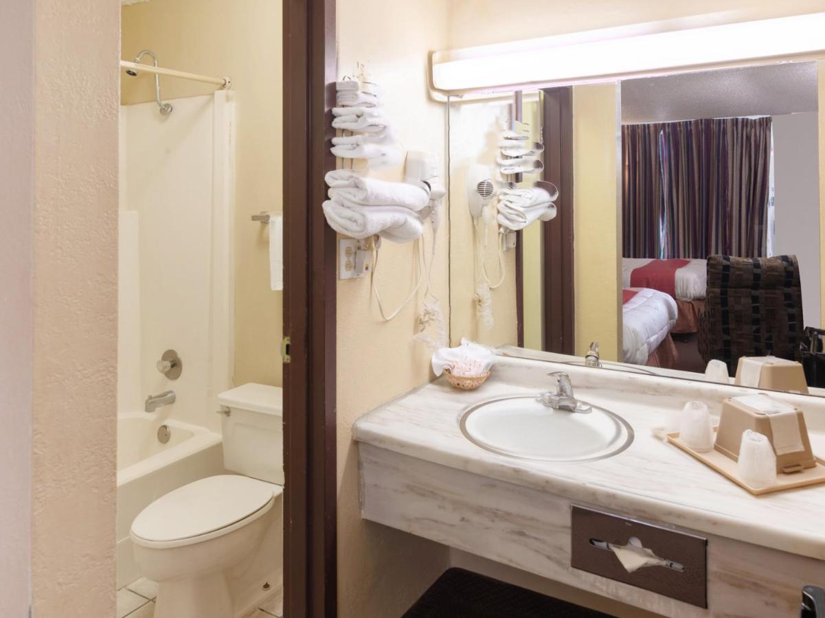 Oyo Hotel Guymon Ok Us-64 מראה חיצוני תמונה