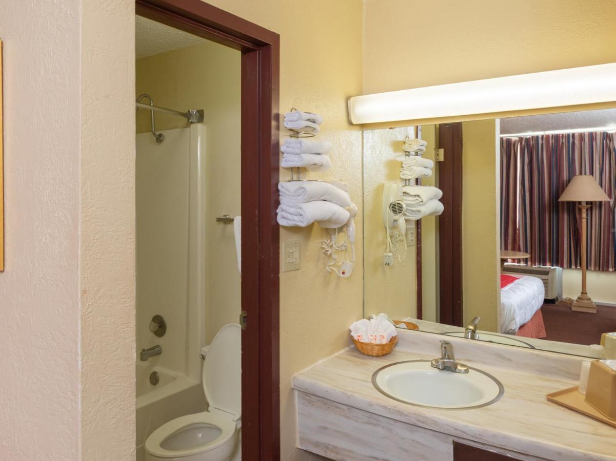 Oyo Hotel Guymon Ok Us-64 מראה חיצוני תמונה